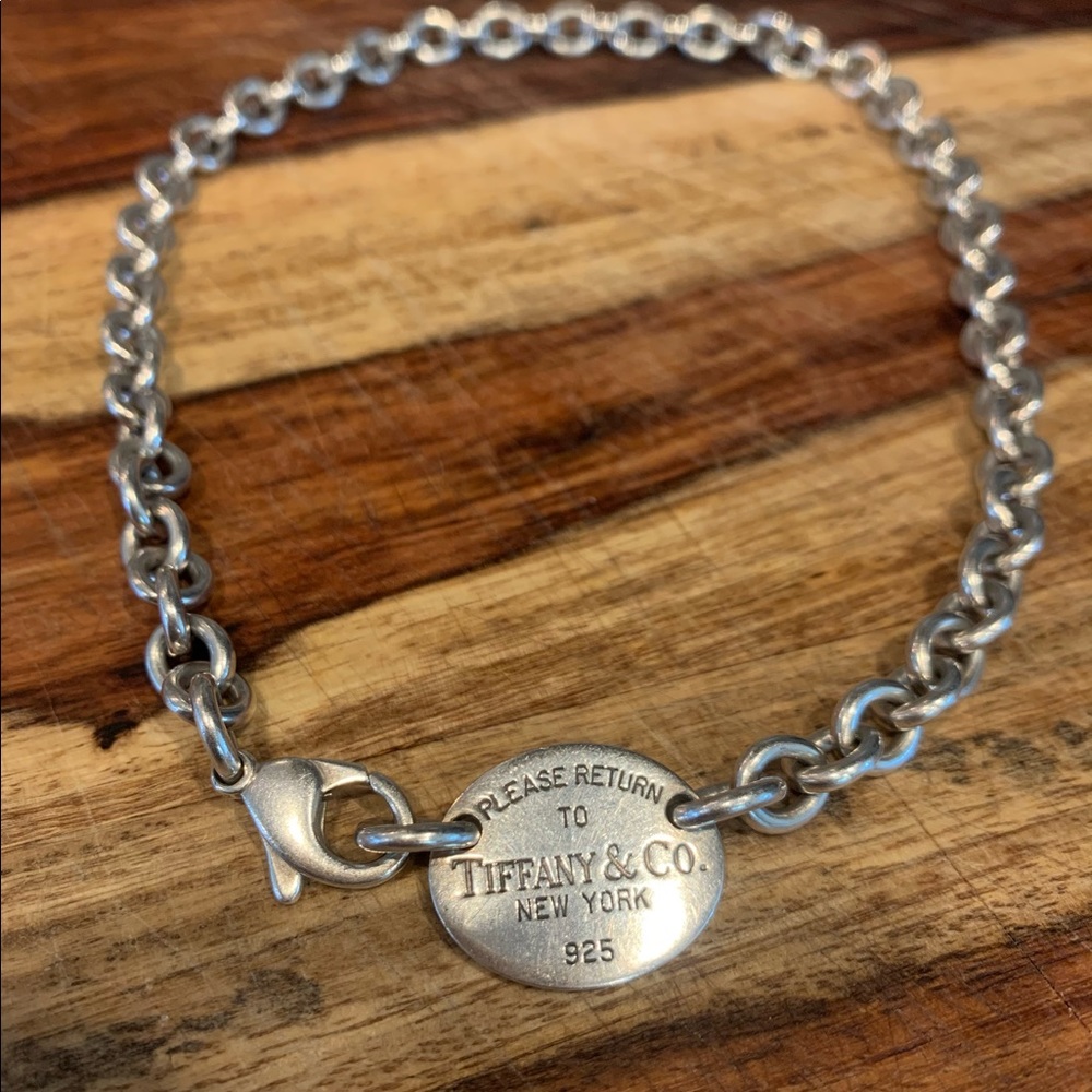 Return to Tiffany & Co retired choker
